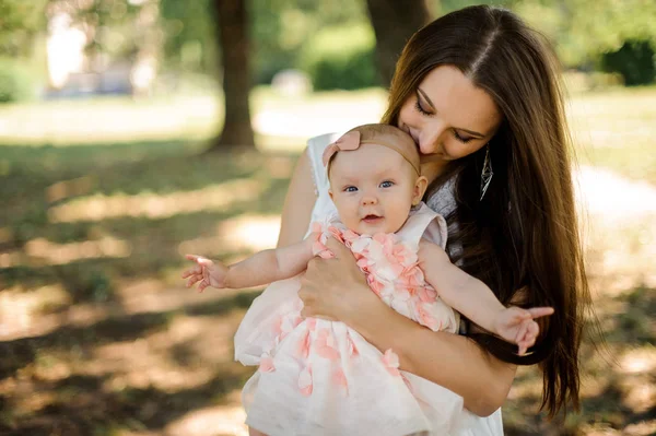 Young Happy Mother Holding Her Little Blondie Daughter Hands Public — Stock Photo, Image