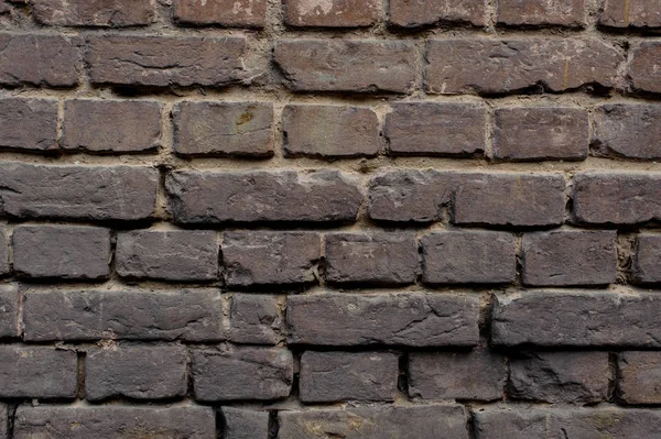 Zdjęcie Starego Szare Ściany Zewnętrzne Linią Betonu Między Shabby Cegły — Zdjęcie stockowe