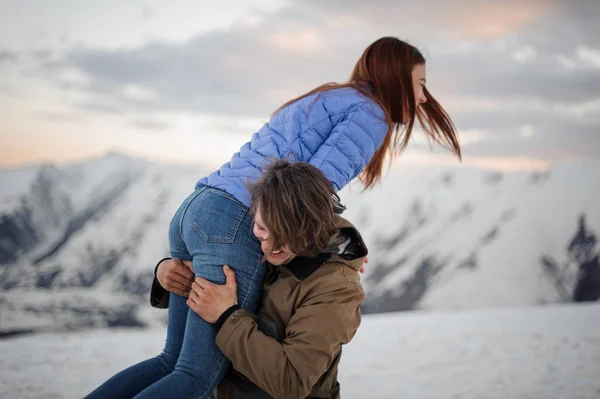 Young Man Carrying His Girlfriend Shoulders Having Fun Winter Vacations — Stock Photo, Image