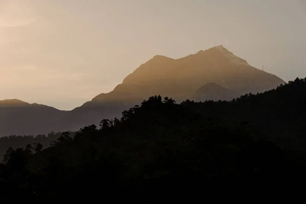 Beau paysage de la montagne Tahtali en début de soirée — Photo
