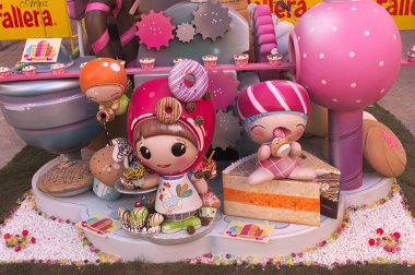 Mart 2014. Valencia, İspanya. Valencia, İspanya 'daki Fallero Anıtı' nda birkaç serseme yakın çekim