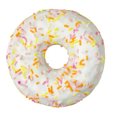 Beyaz arkaplanda serpiştirilmiş çörekler