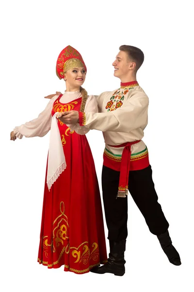 Bonito Branco Cuple Dançando Trajes Populares Russos Isolados Fundo Branco — Fotografia de Stock