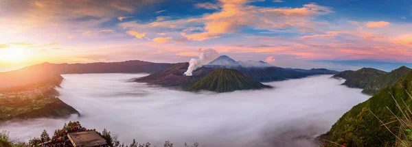 Όρος Μπρόμο Ηφαίστειο Gunung Βρωμο Κατά Την Ανατολή Του Ηλίου — Φωτογραφία Αρχείου