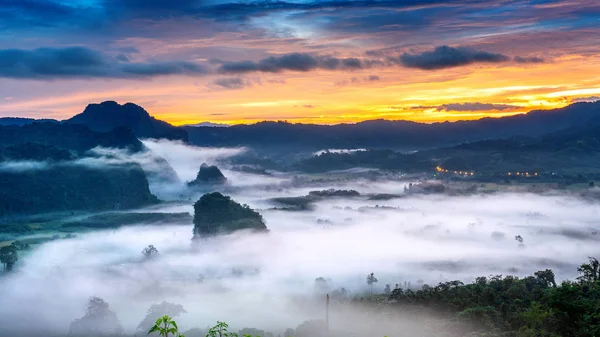 Salida Del Sol Niebla Mañana Phu Lang Phayao Tailandia — Foto de Stock