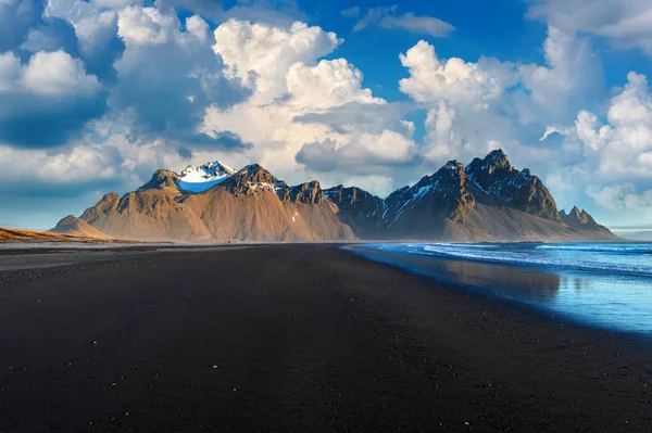 Vestrahorn Όρη Stokksnes, Ισλανδία. — Φωτογραφία Αρχείου