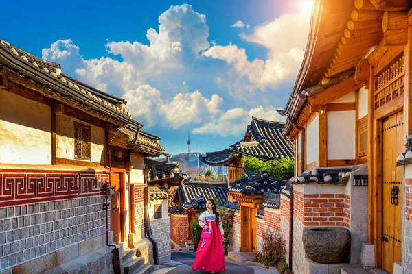 Menina Bonita Vestindo Hanbok Tradicional Coreano Bukchon Hanok Village Arquitetura — Fotografia de Stock