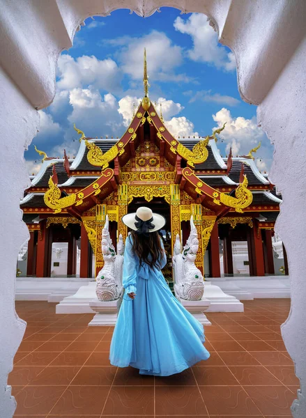 Τουριστική Επίσκεψη Στο Wat Khua Khrae Στην Τσιάνγκ Ράι Ταϊλάνδη — Φωτογραφία Αρχείου