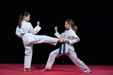 Çocuklar eğitim karate