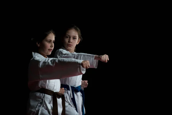Los Niños Están Entrenando Karate — Foto de Stock