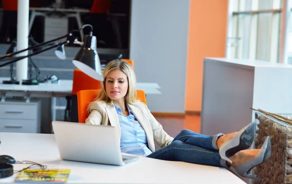 Successful Business Woman Man Working Office — Stock Photo, Image