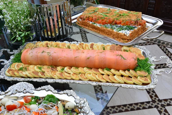 Buffet Mariage Été Saucisses Fête Pâtés Mouton Doigt Lors Buffe — Photo