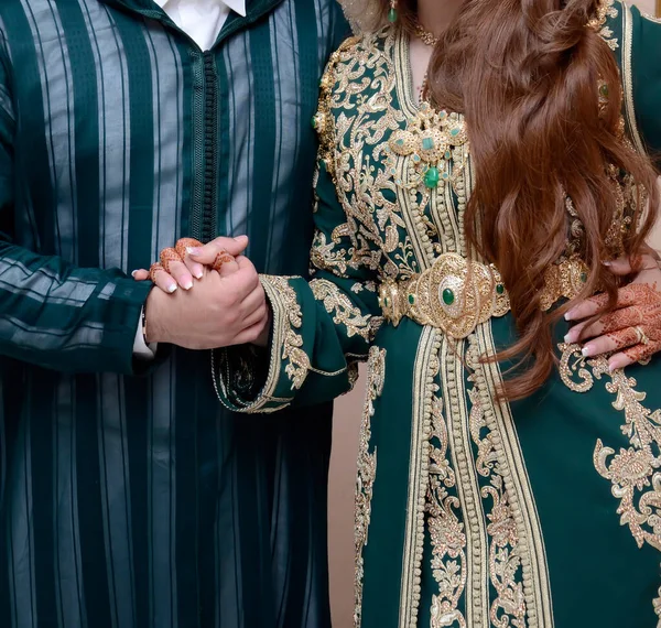 Mariée Marocaine Marié Ils Portent Une Robe Mariée Traditionnelle Mariage — Photo