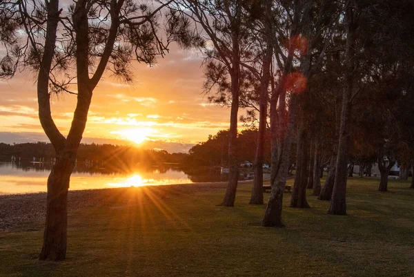 Solnedgång Över Wallisjön Nära Forster Nsw — Stockfoto