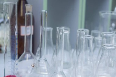 Laboratuvar kireçlenmesinden oluşan grup nesnesi, yatay fotoğraf