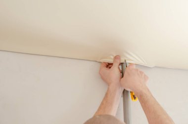 Tamirci gerilme tavanı kurulumunu yapar, kopyalama alanı