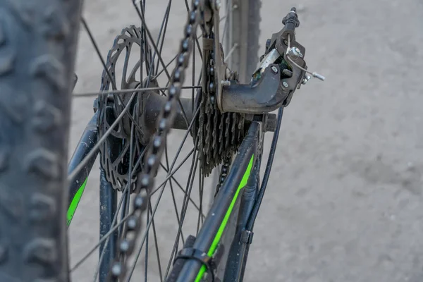 Närbild Mekanism För Cykelmekanismer Och Kedja Mountainbike Pedaler Från Mountainbike — Stockfoto