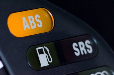 ABS sensörü gösterge panelinde turuncu yanıyor..