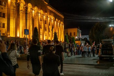 Tiflis, Gürcistan - 29 Haziran 2019: Tiflis 'teki parlamento yakınları, protestolar, barışçıl mitingler. Konuşma özgürlüğü kavramı