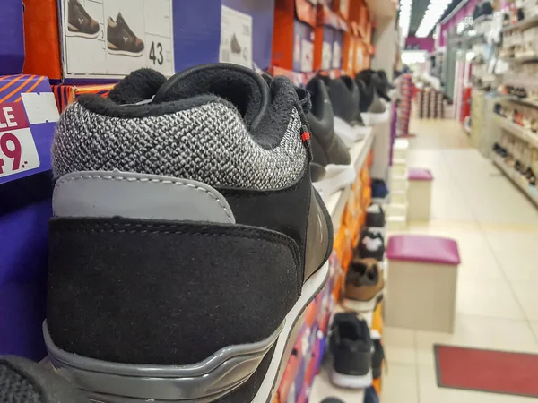 Herenschoenen Koop Een Schoenenwinkel — Stockfoto