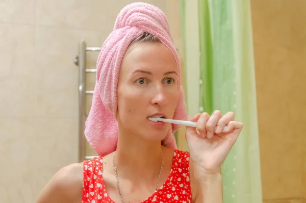 Girl Pink Towel Her Head Brushes Her Teeth White Brush — Stock Photo, Image