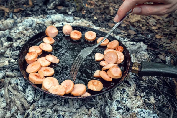 Sausages Fried Pan Coals Forest Girl Hand Turns Sausage Fork — Stock Photo, Image