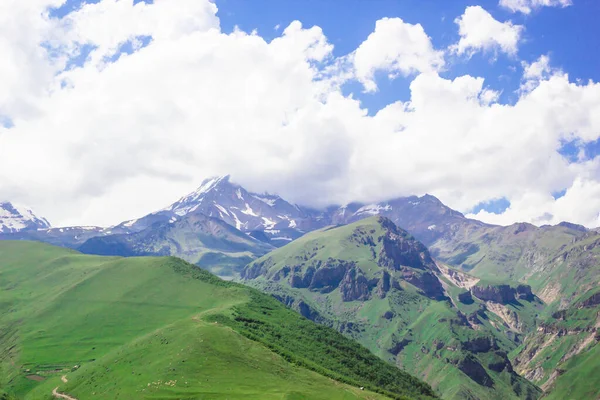 山の峰 山の風景の空中ビュー — ストック写真