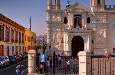 Lima, Peru - 21 Nisan 2018: Yalnızlık Leydimiz Kilisesi 'nin Sığınağı