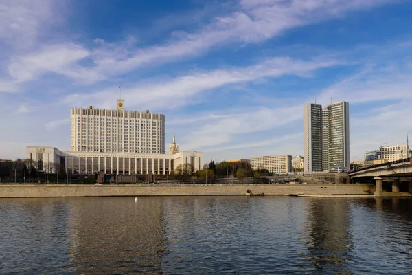 Moscou Rússia Abril 2018 Paisagem Urbana Moscou Casa Governo Federação — Fotografia de Stock