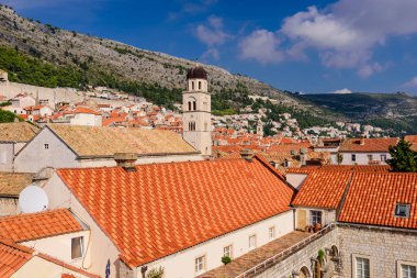 Dubrovnik kasabası, Hırvatistan - 22 Eylül 2018: Dubrovnik eski şehir, Hırvatistan'ın popüler turizm merkezi