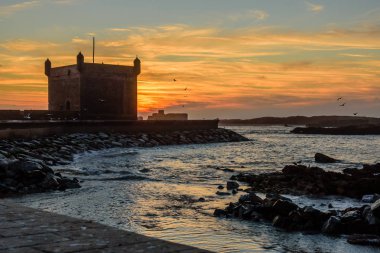 Fas'ı gezi. Essaouira limanında güzel gün batımı.