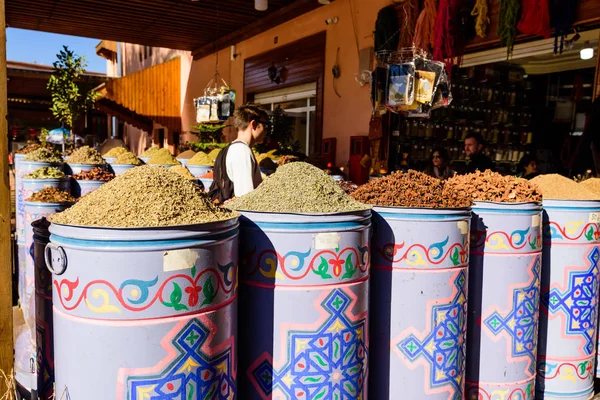 Marrakech Marokko December 2018 Kleurrijke Oostelijke Markt Tassen Van Specerijen — Stockfoto