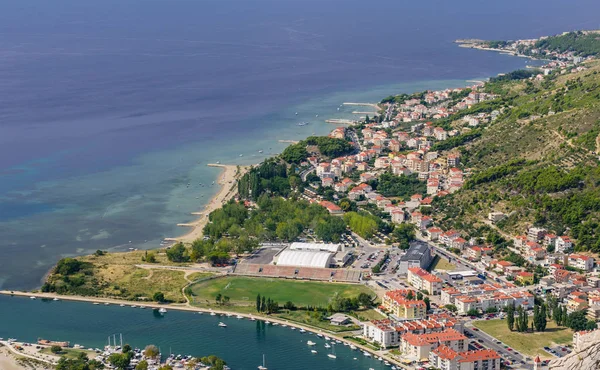 Indah Pandangan Udara Pantai Dan Laut Adriatik Omis Kota Dalmatia — Stok Foto