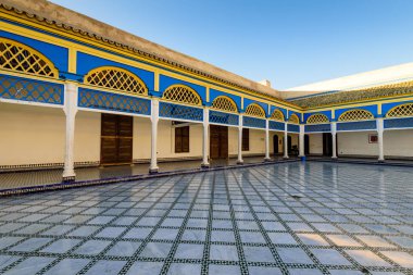 Marakeş, Fas - 9 Aralık 2018 Fas turu. Marakeş 'teki El Bahia Sarayı' nın avlusunda.