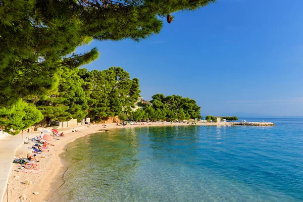 Baska Voda Croácia Setembro 2018 Pitoresca Praia Baska Voda Uma — Fotografia de Stock