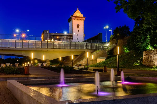 Narva Estónia Junho 2019 Sightseeing Estonia Bela Vista Noturna Castelo — Fotografia de Stock