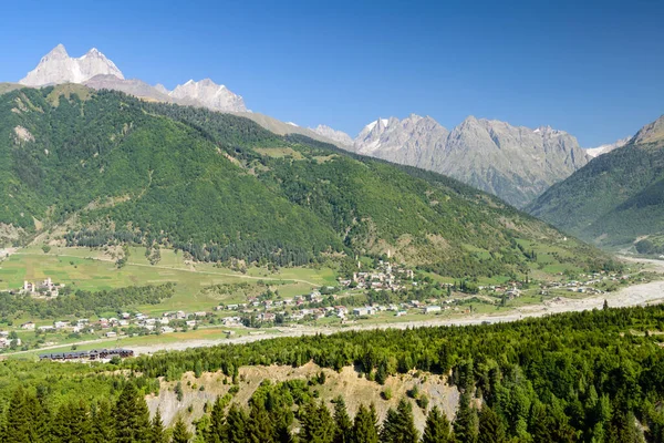 Mestia Dorf Hintergrund Des Malerischen Kaukasus Gebirges Die Region Svaneti — Stockfoto