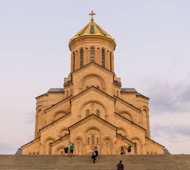 Tiflis, Gürcistan - 23 Eylül 2017: Tsminda Sameba Katedrali