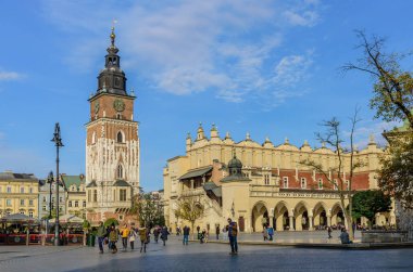 Krakow, Polonya - 5 Kasım 2016: Krakow 'un tarihi bölümünde pazar meydanı