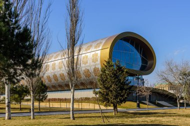 Bakü, Azerbaycan - 23 Şubat 2017: Bakü 'deki Halı Müzesi. Halı Müzesi en yeni Bakü simgelerinden biri.
