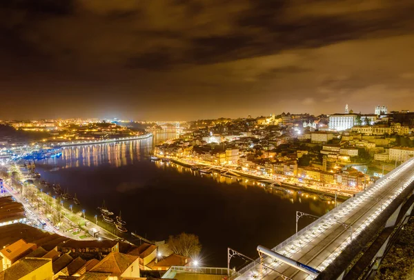 Ponte Dom Luis Sobre Rio Douro Iluminada Noite Porto Portugal — Fotografia de Stock