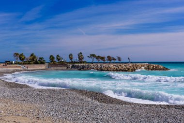 Menton Town, Fransa 'daki güzel Akdeniz plajı