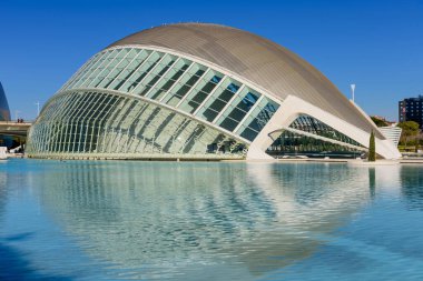 Valencia, İspanya - 5 Ocak 2020 Valencia manzarası. Sanat ve Bilim Şehrinde Modern Mimarlık 