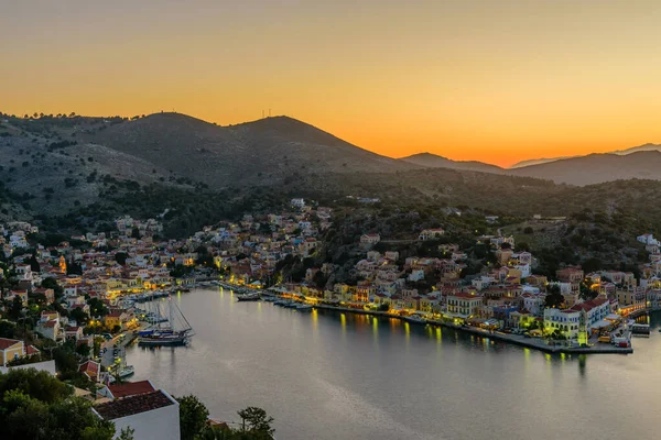 Vacker Utsikt Över Kusten Symi Vid Solnedgången Symi Dodekanesos Grekland — Stockfoto