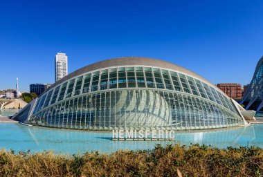 Valencia, İspanya - 5 Ocak 2020 Valencia manzarası. Sanat ve Bilim Şehrinde Modern Mimarlık 