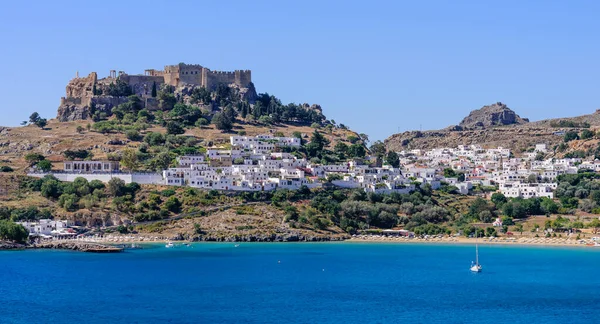 Sightseeing Von Griechenland Das Dorf Lindos Und Die Burg Von Stockfoto