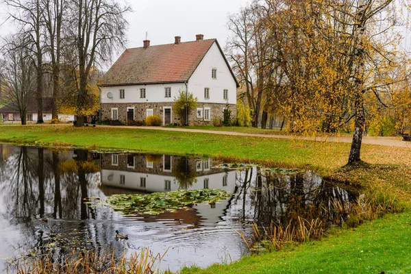 拉脱维亚农村 拉脱维亚Sigulda Gauja国家公园美丽的秋天风景 — 图库照片