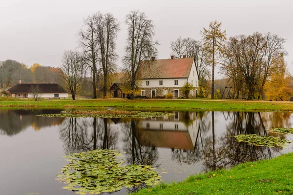 拉脱维亚农村 拉脱维亚Sigulda Gauja国家公园美丽的秋天风景 — 图库照片