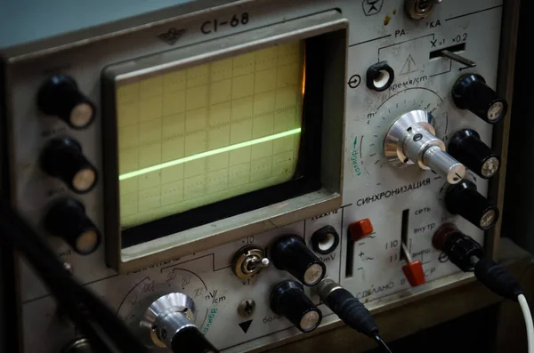 Närbild Oscilloskop Detaljer Elektrisk Mätning Laboratorieutrustning Och Mäta Instrument — Stockfoto