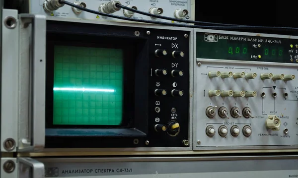 Närbild Oscilloskop Detaljer Elektrisk Mätning Laboratorieutrustning Och Mäta Instrument — Stockfoto